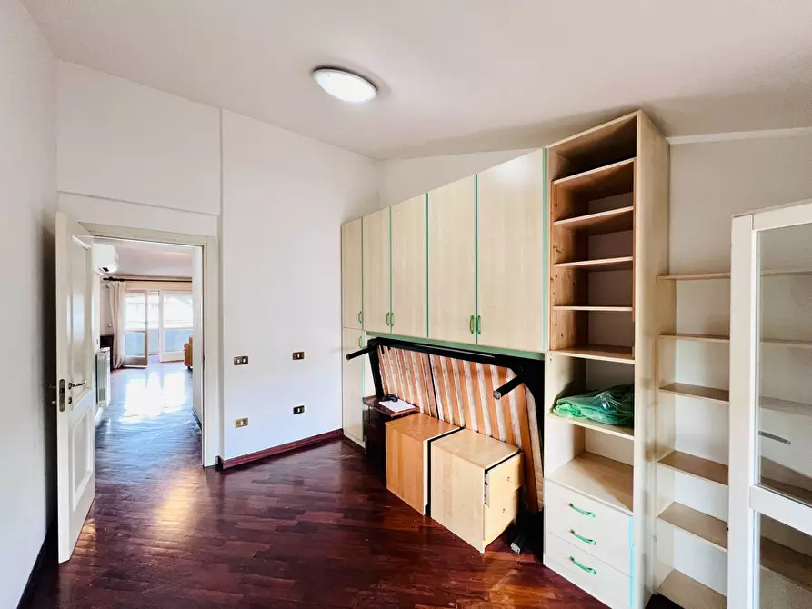 Immagine 15 di Appartamento in vendita  in Via Monte Gabberi a Viareggio