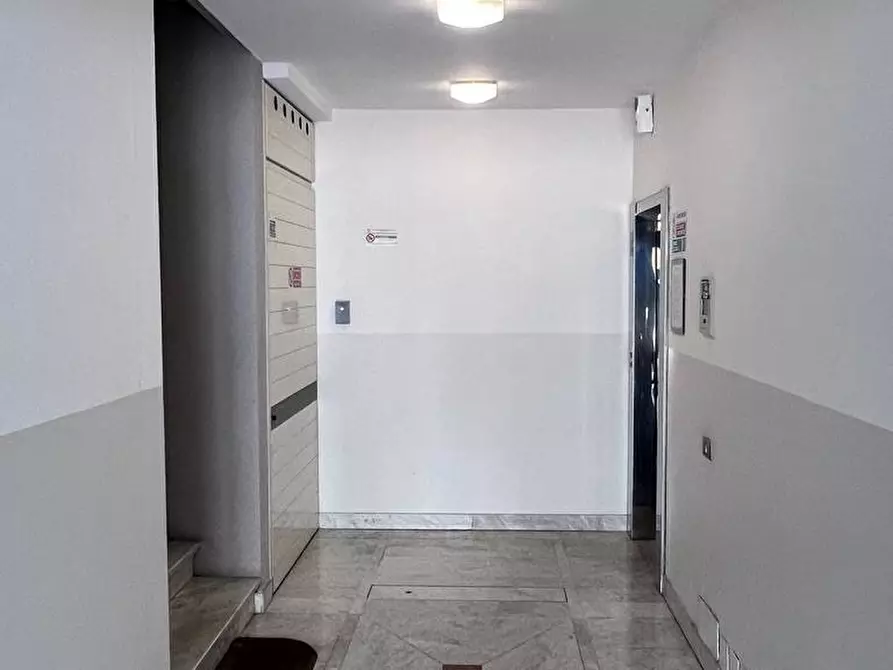 Immagine 19 di Appartamento in vendita  in Via Monte Gabberi a Viareggio