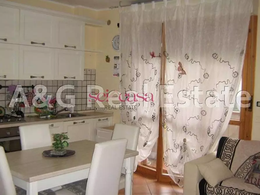 Immagine 2 di Appartamento in vendita  a Roccastrada