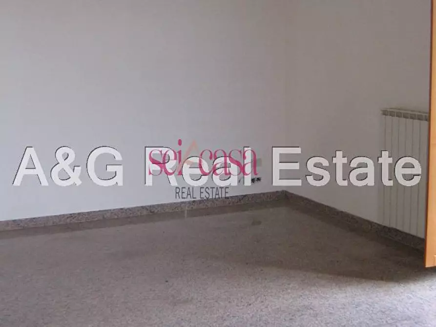 Immagine 10 di Villa in vendita  a Grosseto