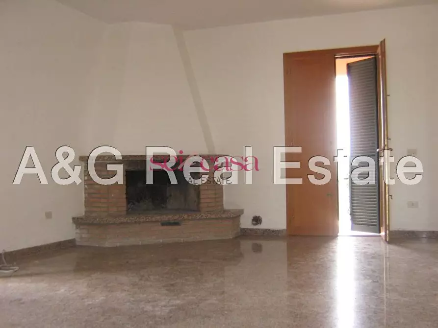 Immagine 4 di Villa in vendita  a Grosseto