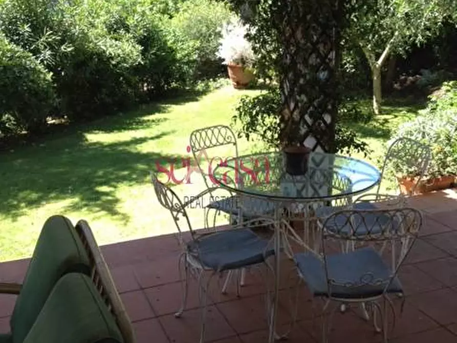 Immagine 6 di Villa in vendita  a Orbetello