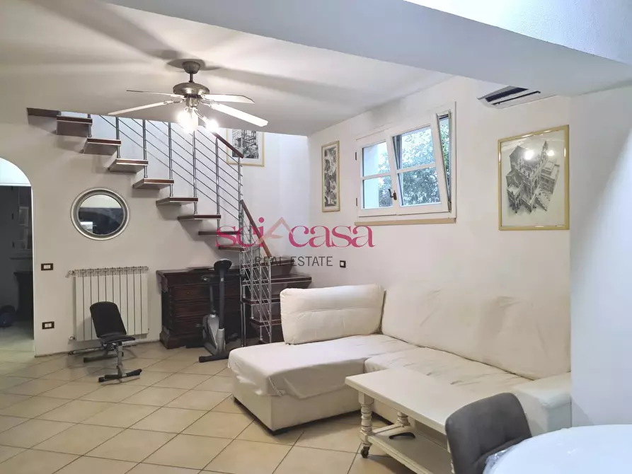 Immagine 3 di Villa in vendita  a Scarlino