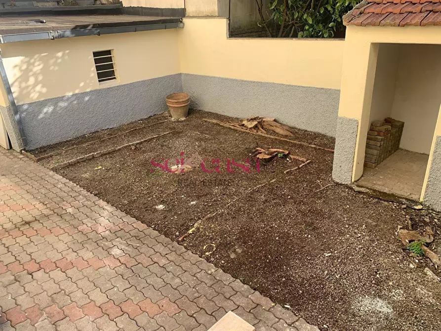 Immagine 10 di Casa indipendente in vendita  a Grosseto
