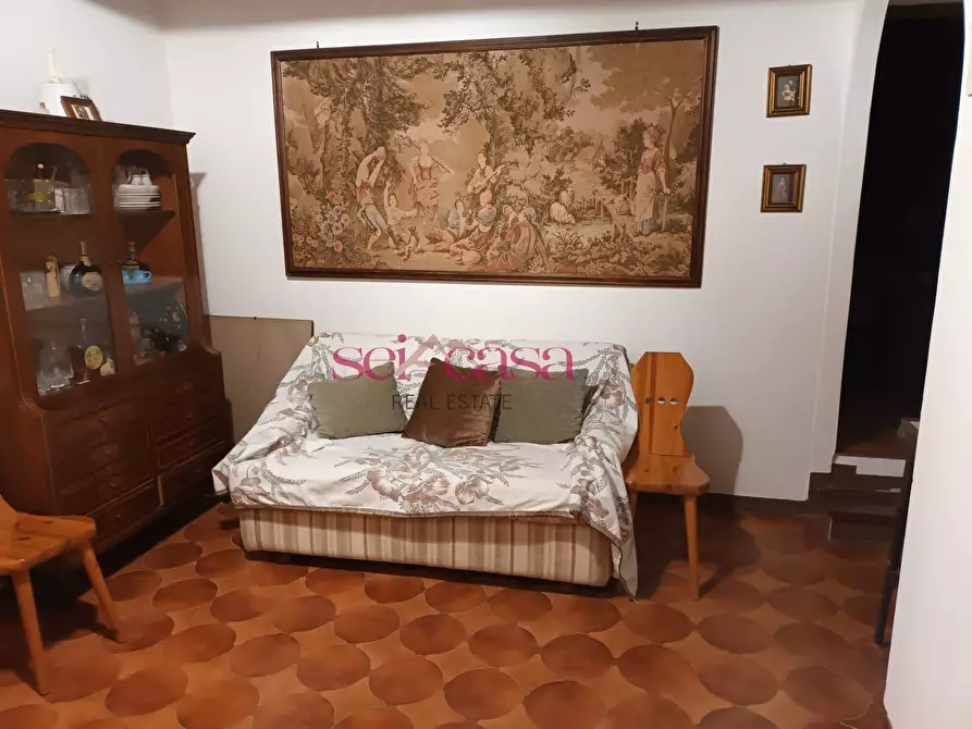 Immagine 5 di Camera in vendita  a Castel Del Piano