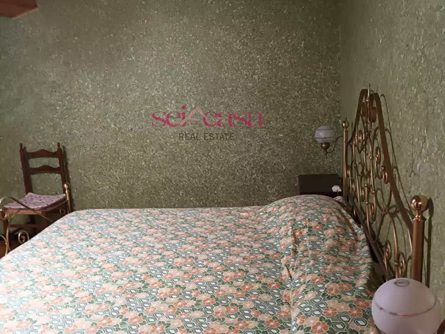 Immagine 7 di Camera in vendita  a Castel Del Piano