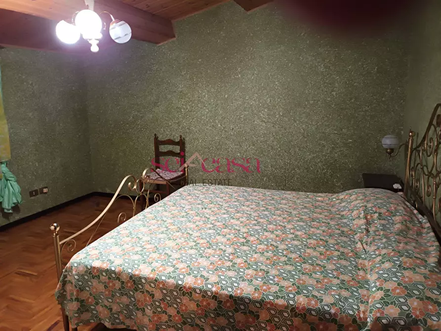 Immagine 8 di Camera in vendita  a Castel Del Piano