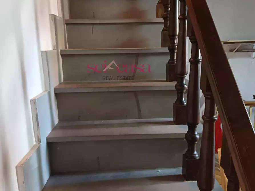 Immagine 10 di Camera in vendita  a Castel Del Piano