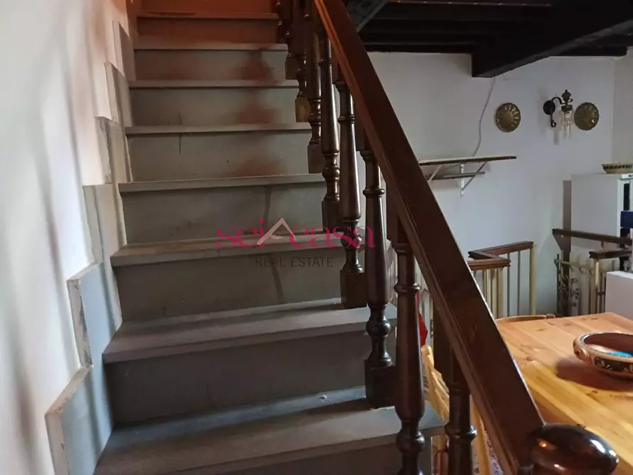 Immagine 11 di Camera in vendita  a Castel Del Piano