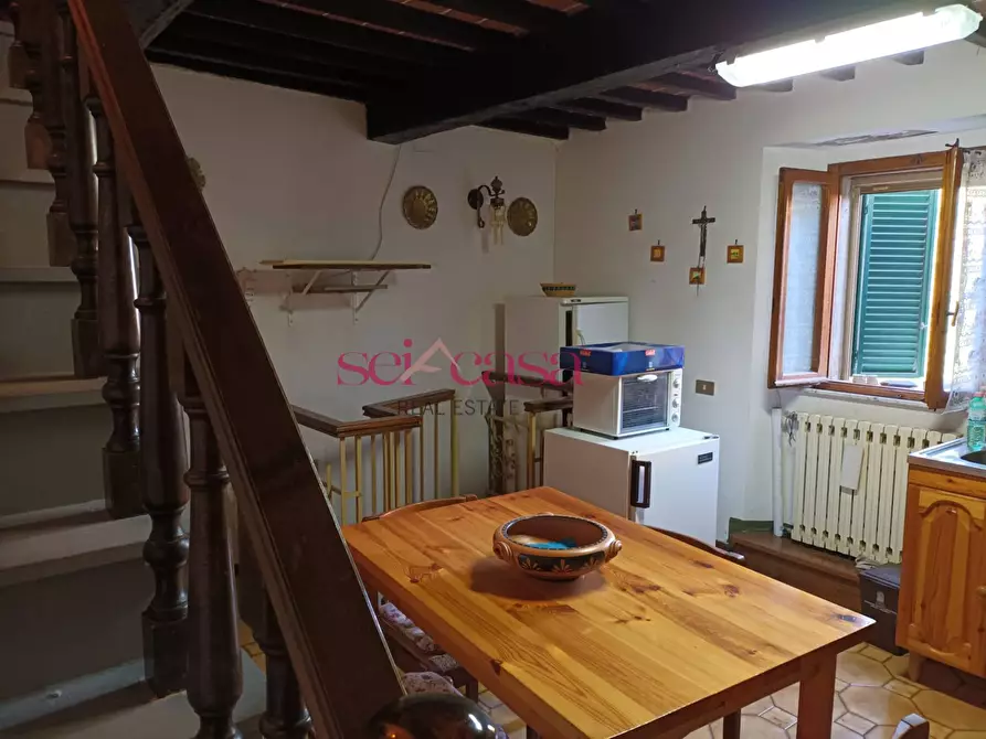 Immagine 12 di Camera in vendita  a Castel Del Piano