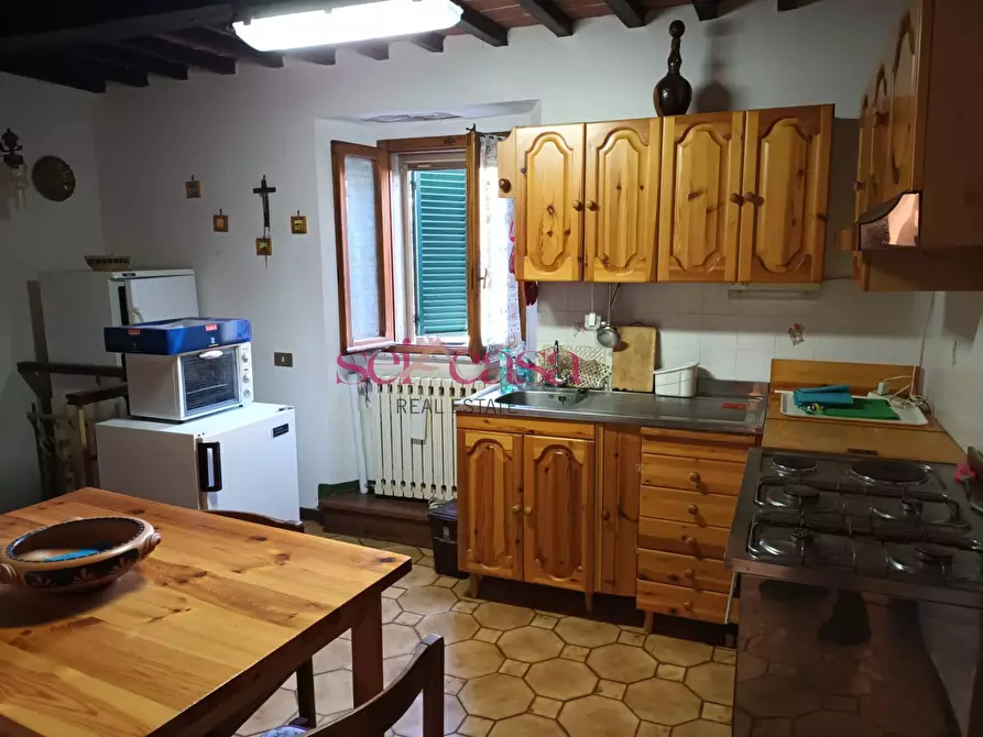 Immagine 14 di Camera in vendita  a Castel Del Piano