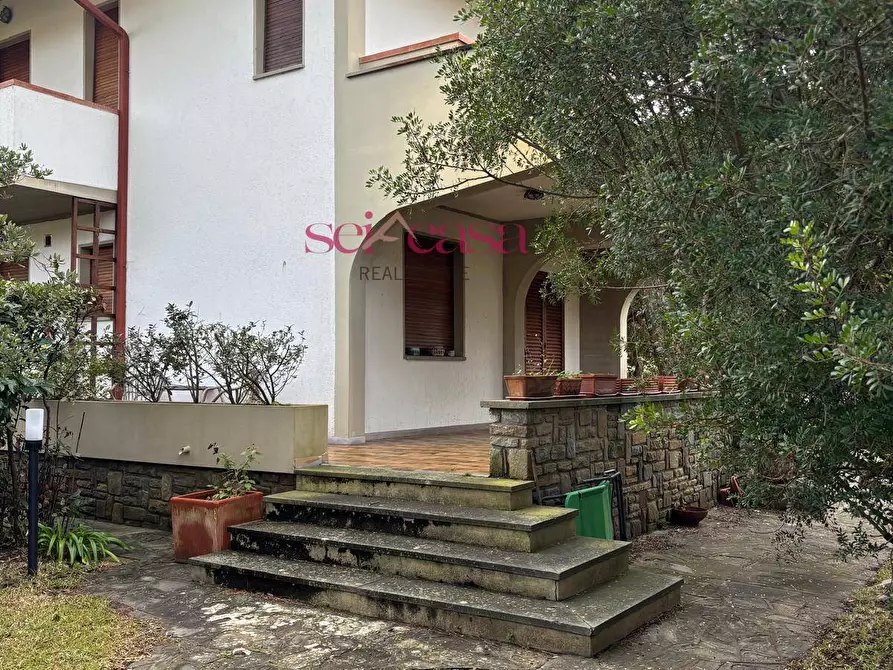 Immagine 1 di Casa indipendente in vendita  a Grosseto