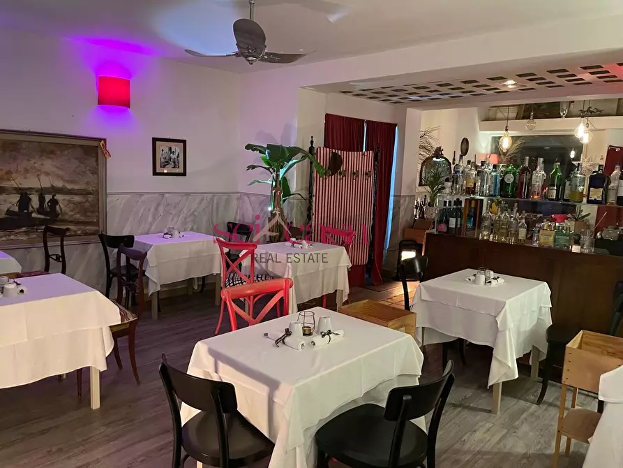 Immagine 2 di Attività commerciale in vendita  a Grosseto