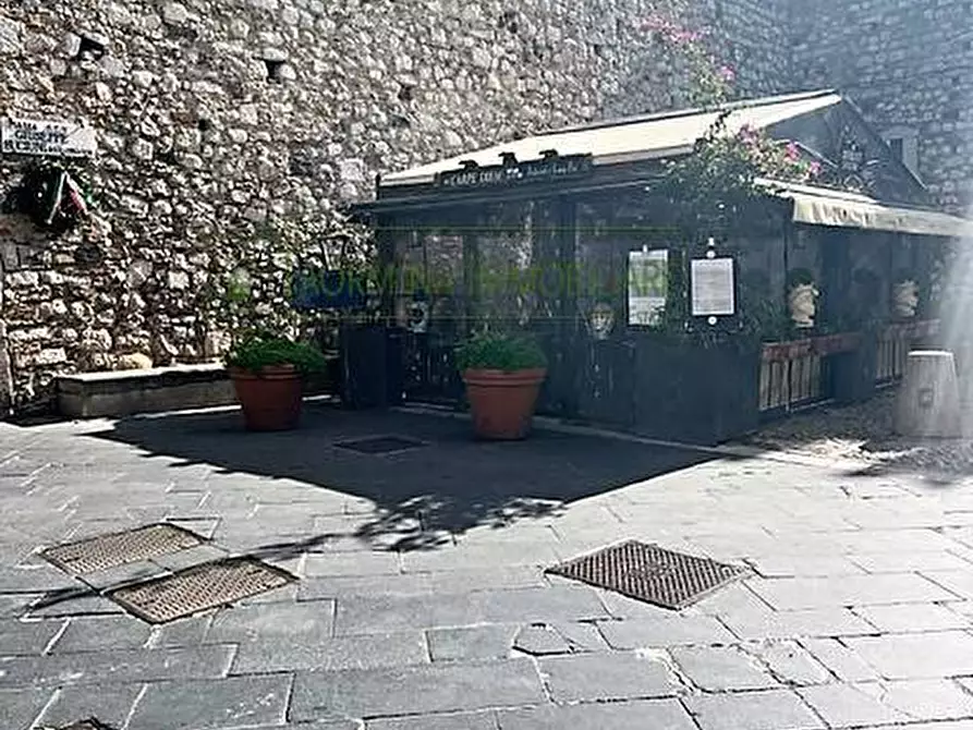 Immagine 3 di Negozio in affitto  in Piazza Sant'Antonio Abate a Taormina