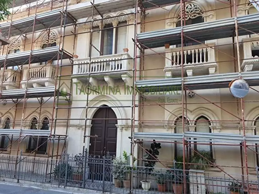 Immagine 4 di Albergo/B&B/Residence in vendita  in via circonvallazione a Taormina