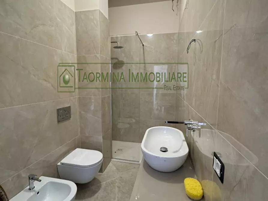 Immagine 9 di Albergo/B&B/Residence in vendita  in via circonvallazione a Taormina