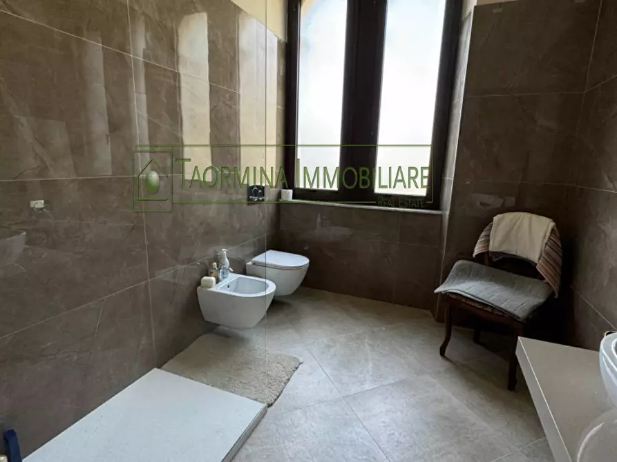 Immagine 11 di Albergo/B&B/Residence in vendita  in via circonvallazione a Taormina
