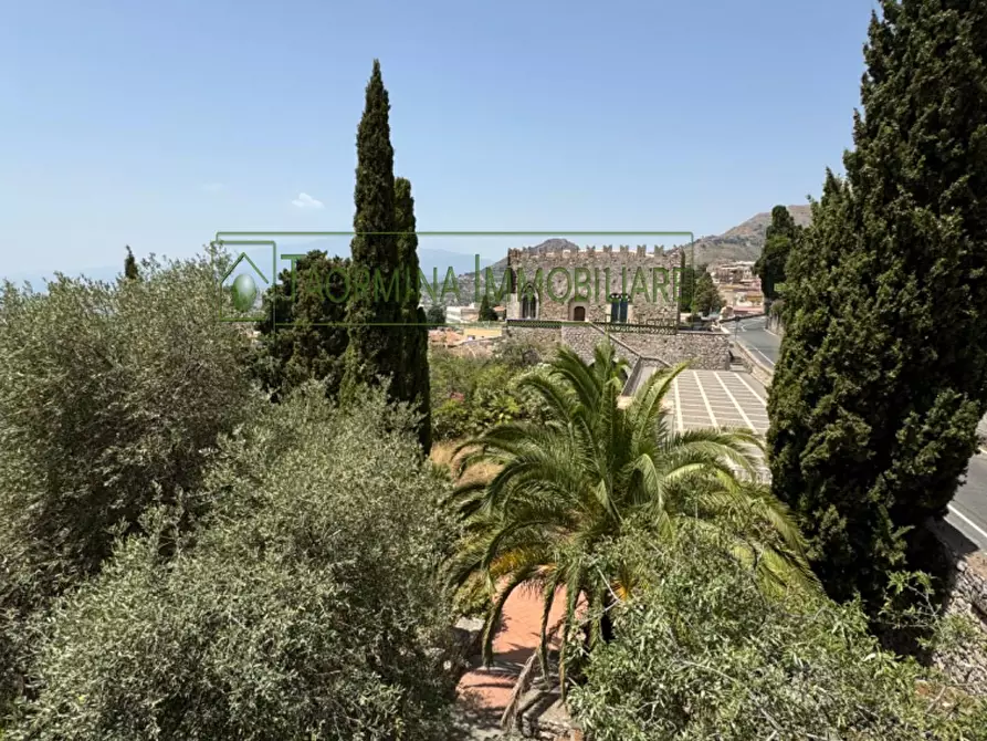 Immagine 8 di Albergo/B&B/Residence in vendita  in via circonvallazione a Taormina