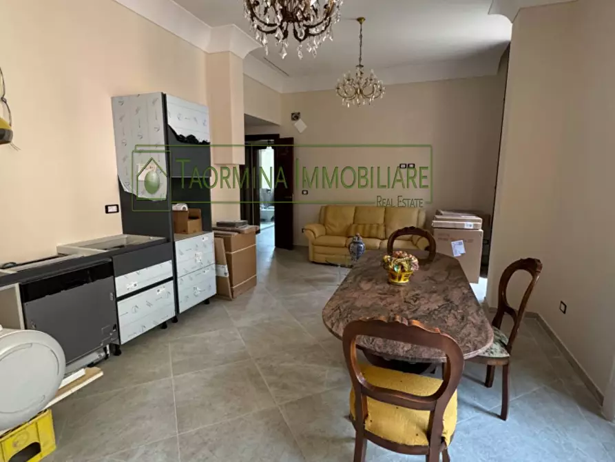 Immagine 12 di Albergo/B&B/Residence in vendita  in via circonvallazione a Taormina