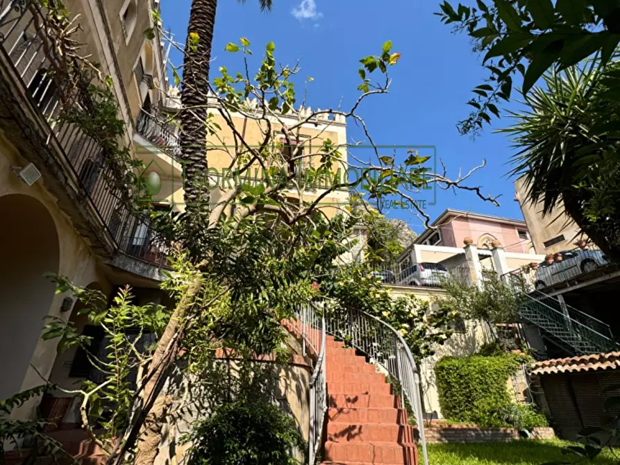 Immagine 5 di Appartamento in vendita  in Via Giovanni Bosco a Taormina