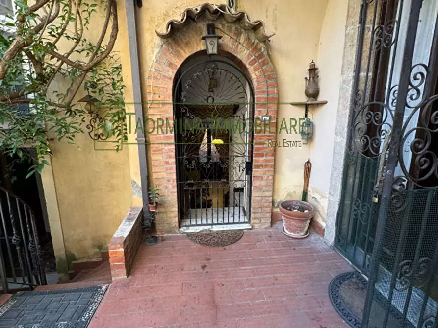 Immagine 6 di Appartamento in vendita  in Via Giovanni Bosco a Taormina