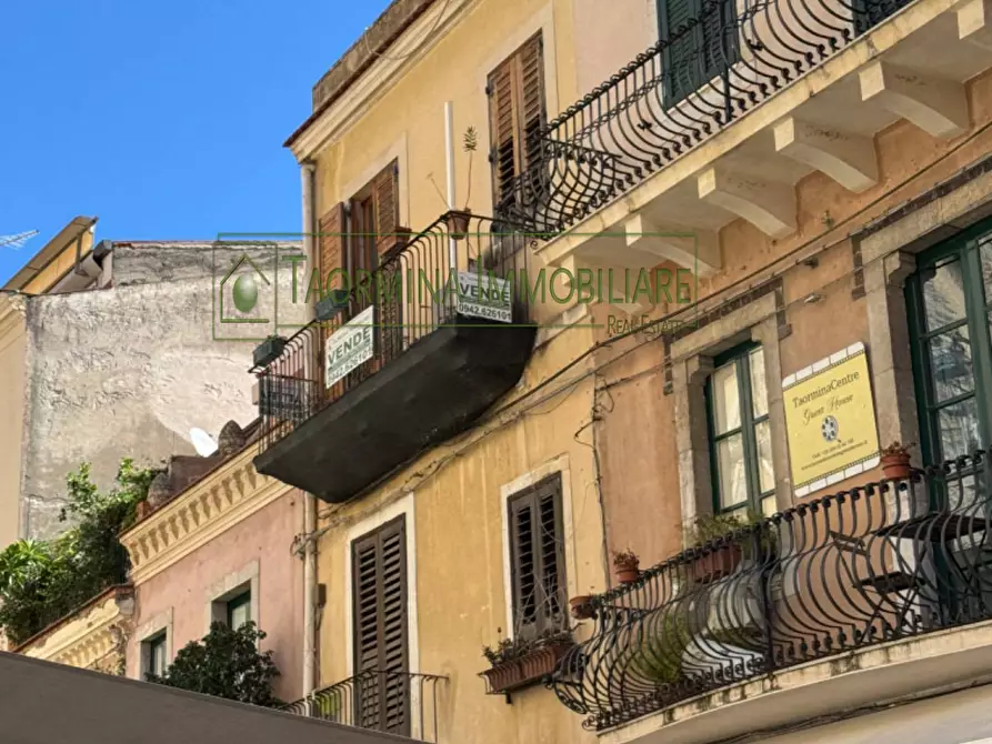 Immagine 3 di Appartamento in vendita  in Corso Umberto I° a Taormina
