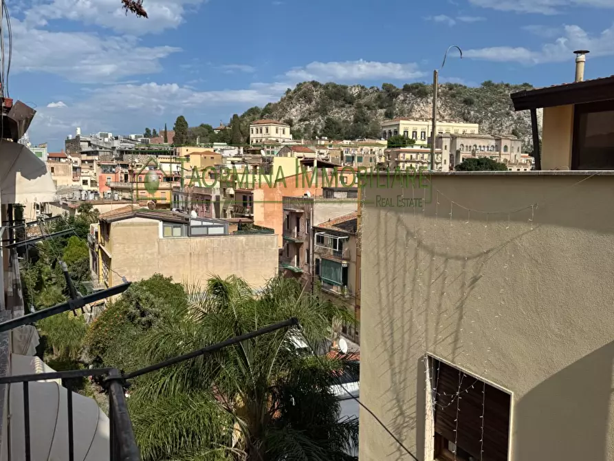 Immagine 6 di Appartamento in vendita  in Corso Umberto I° a Taormina
