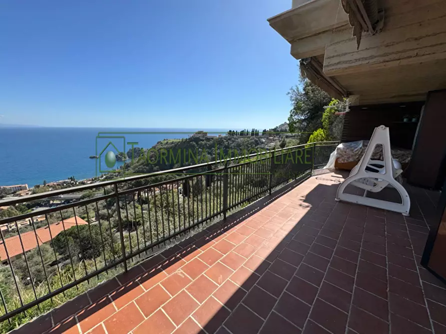 Immagine 9 di Appartamento in vendita  in Via Gaetano Martino a Taormina