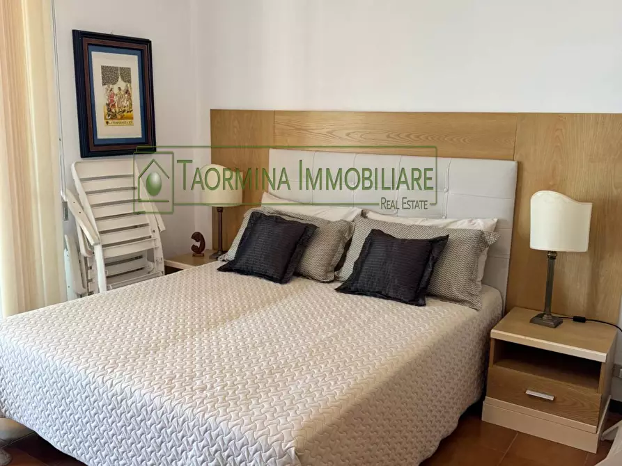 Immagine 4 di Appartamento in vendita  in Via Gaetano Martino a Taormina