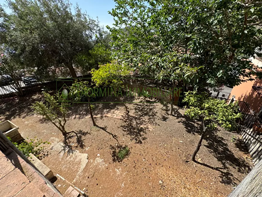 Immagine 23 di Villa in vendita  in via D. H . Lawrence a Taormina