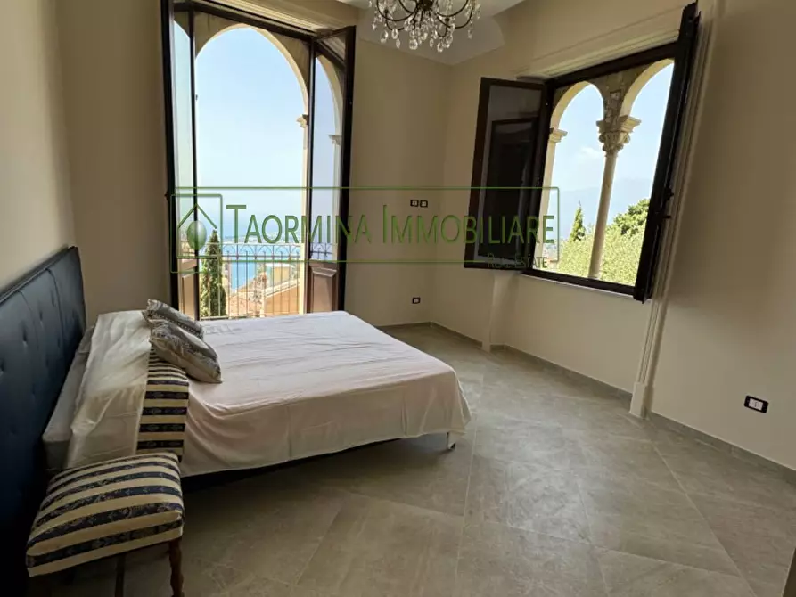 Immagine 19 di Albergo/B&B/Residence in vendita  in via circonvallazione a Taormina