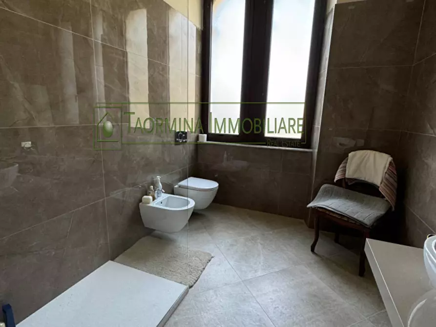 Immagine 23 di Albergo/B&B/Residence in vendita  in via circonvallazione a Taormina