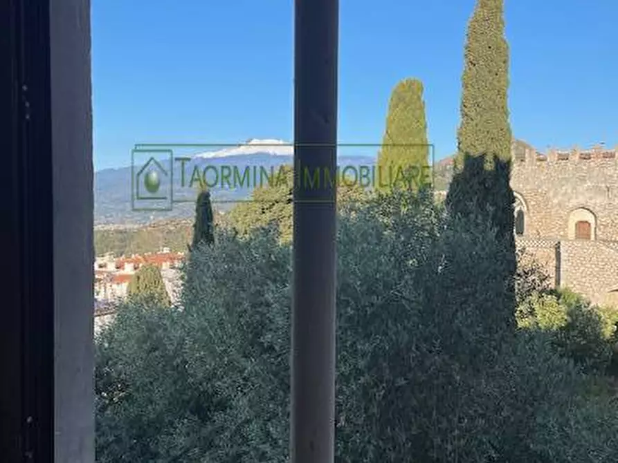 Immagine 27 di Albergo/B&B/Residence in vendita  in via circonvallazione a Taormina