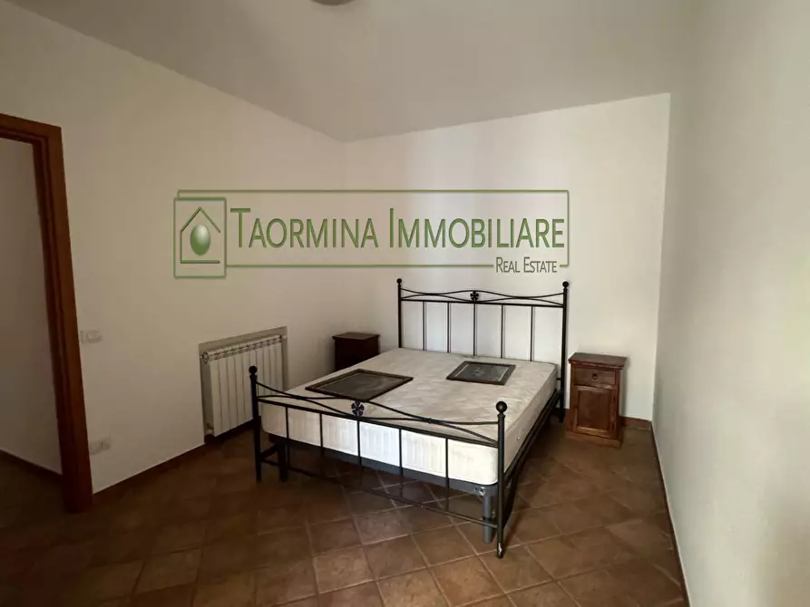 Immagine 12 di Appartamento in vendita  in Via Colajanni a Taormina