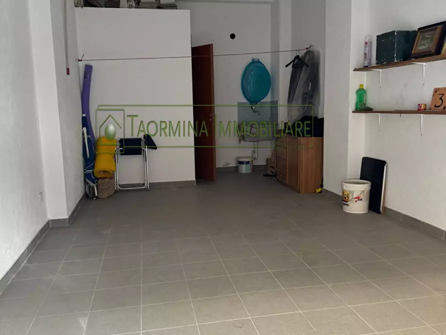 Immagine 23 di Appartamento in vendita  in Via Colajanni a Taormina