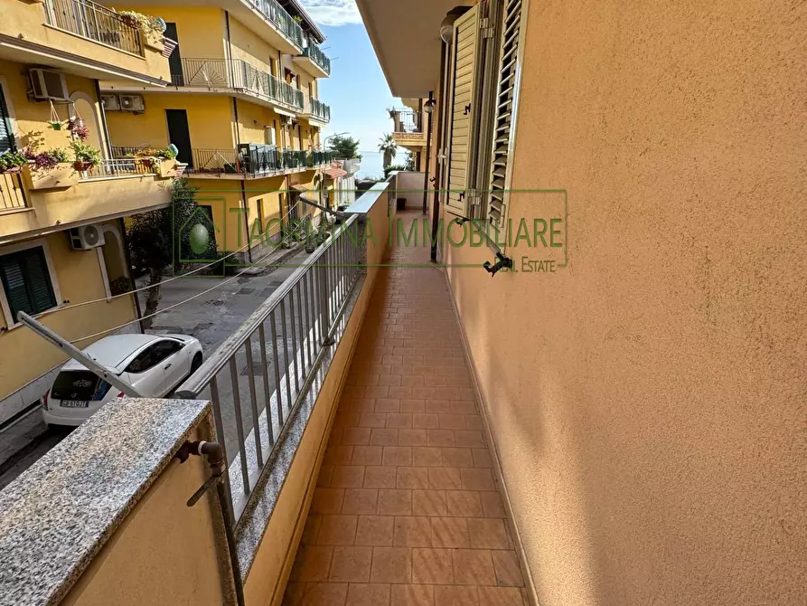 Immagine 18 di Appartamento in vendita  in Via Colajanni a Taormina