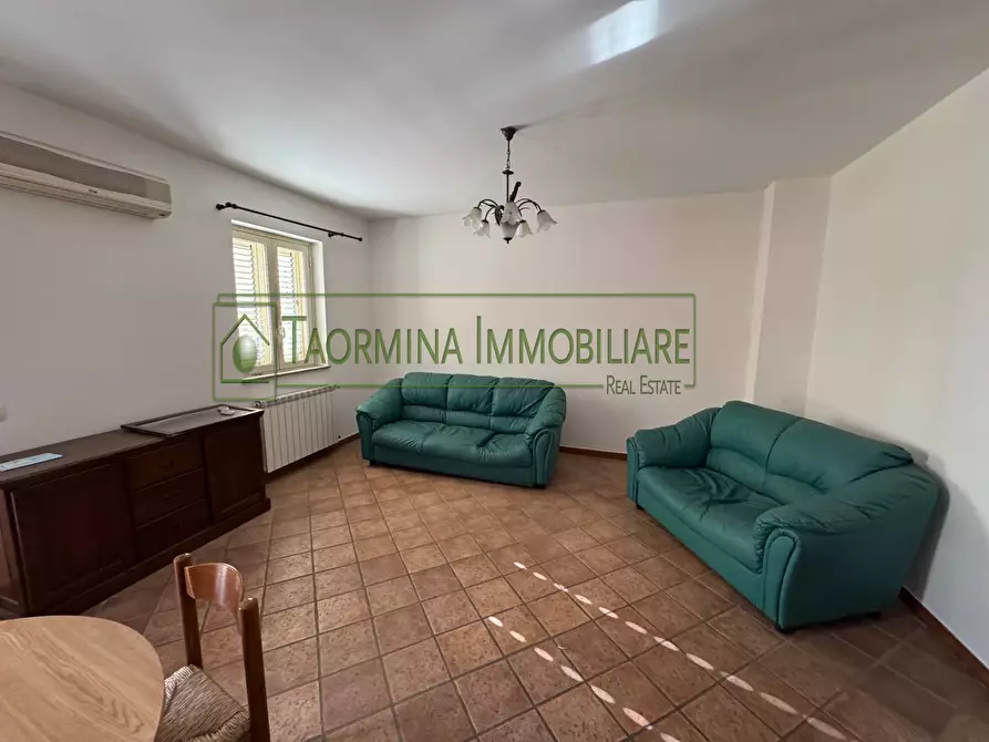 Immagine 7 di Appartamento in vendita  in Via Colajanni a Taormina