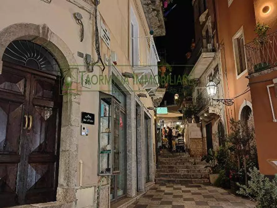 Immagine 4 di Appartamento in vendita  in Corso Umberto a Taormina
