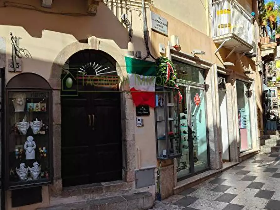 Immagine 6 di Appartamento in vendita  in Corso Umberto a Taormina
