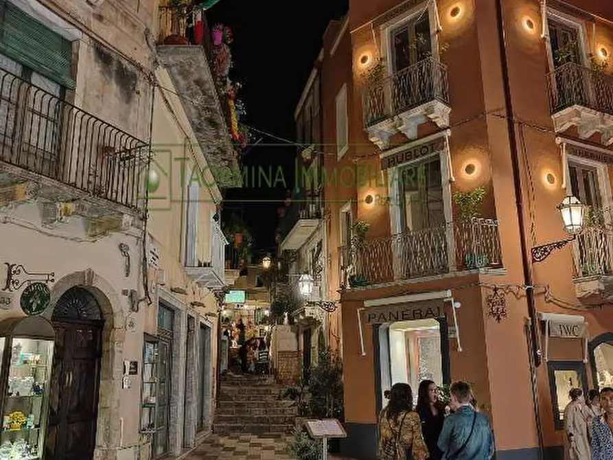 Immagine 7 di Appartamento in vendita  in Corso Umberto a Taormina