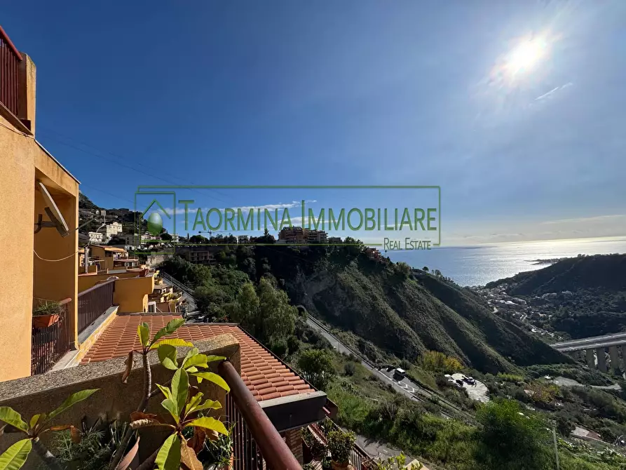 Immagine 6 di Appartamento in vendita  in Via C. Cagli a Taormina