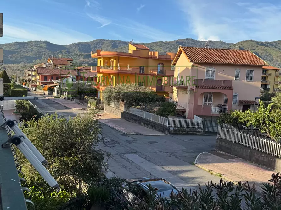 Immagine 3 di Appartamento in vendita  in Corso delle Province a Gaggi