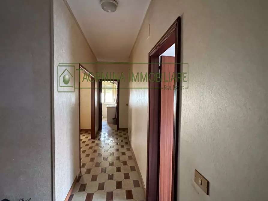 Immagine 8 di Appartamento in vendita  in Corso delle Province a Gaggi