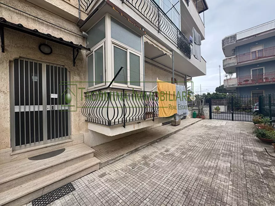 Immagine 3 di Appartamento in vendita  in Via Venezia a Giardini-Naxos