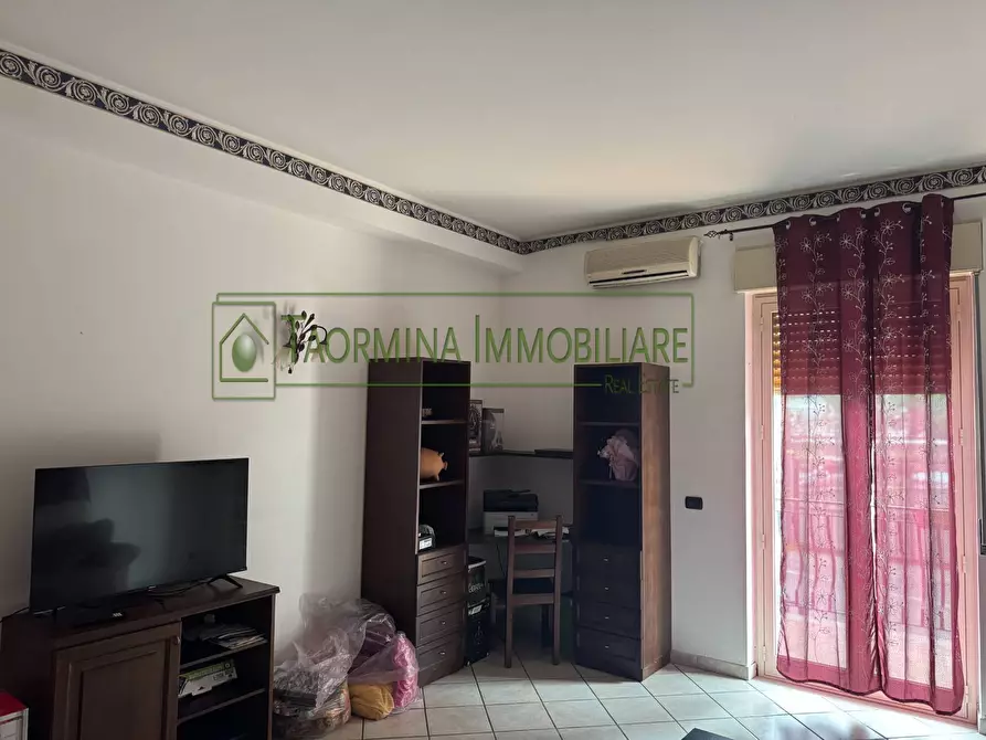 Immagine 12 di Appartamento in vendita  in Via Venezia a Giardini-Naxos