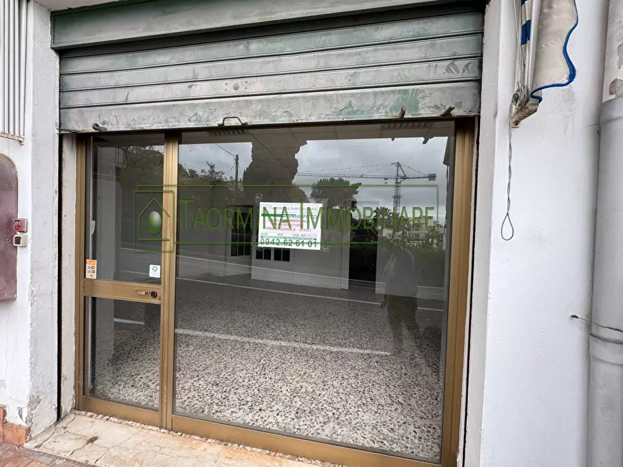 Immagine 4 di Ufficio in affitto  in Via Leonardo Da Vinci a Taormina