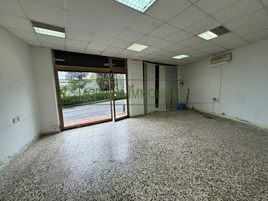 Immagine 11 di Ufficio in affitto  in Via Leonardo Da Vinci a Taormina