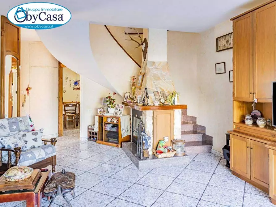 Immagine 8 di Villa in vendita  a Santa Marinella