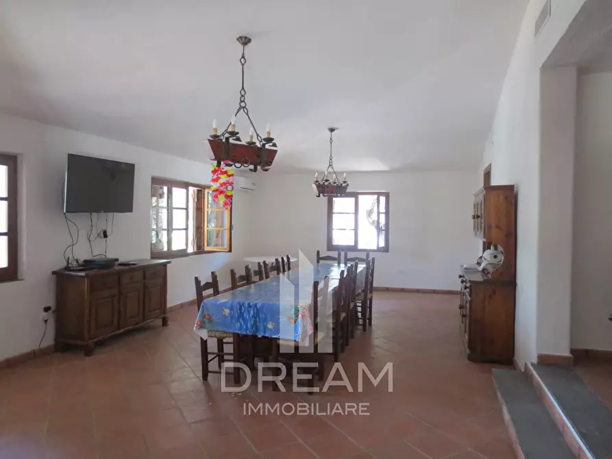 Immagine 5 di Villa in vendita  in via degli Oleandri a Villasimius