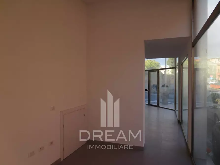 Immagine 6 di Locale commerciale in vendita  in Via Santa Maria Chiara a Cagliari